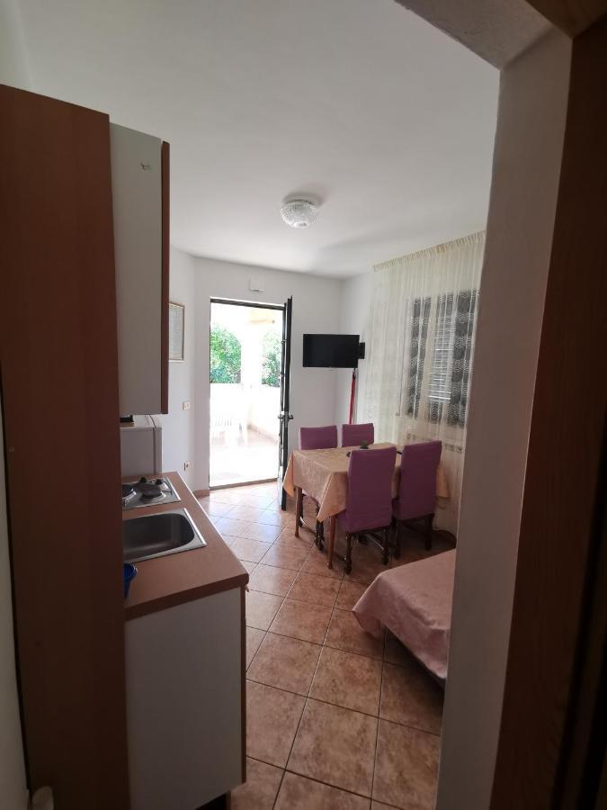 Apartments Porec Istria By Nina Exterior photo