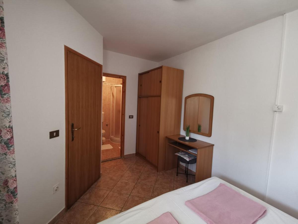 Apartments Porec Istria By Nina Exterior photo